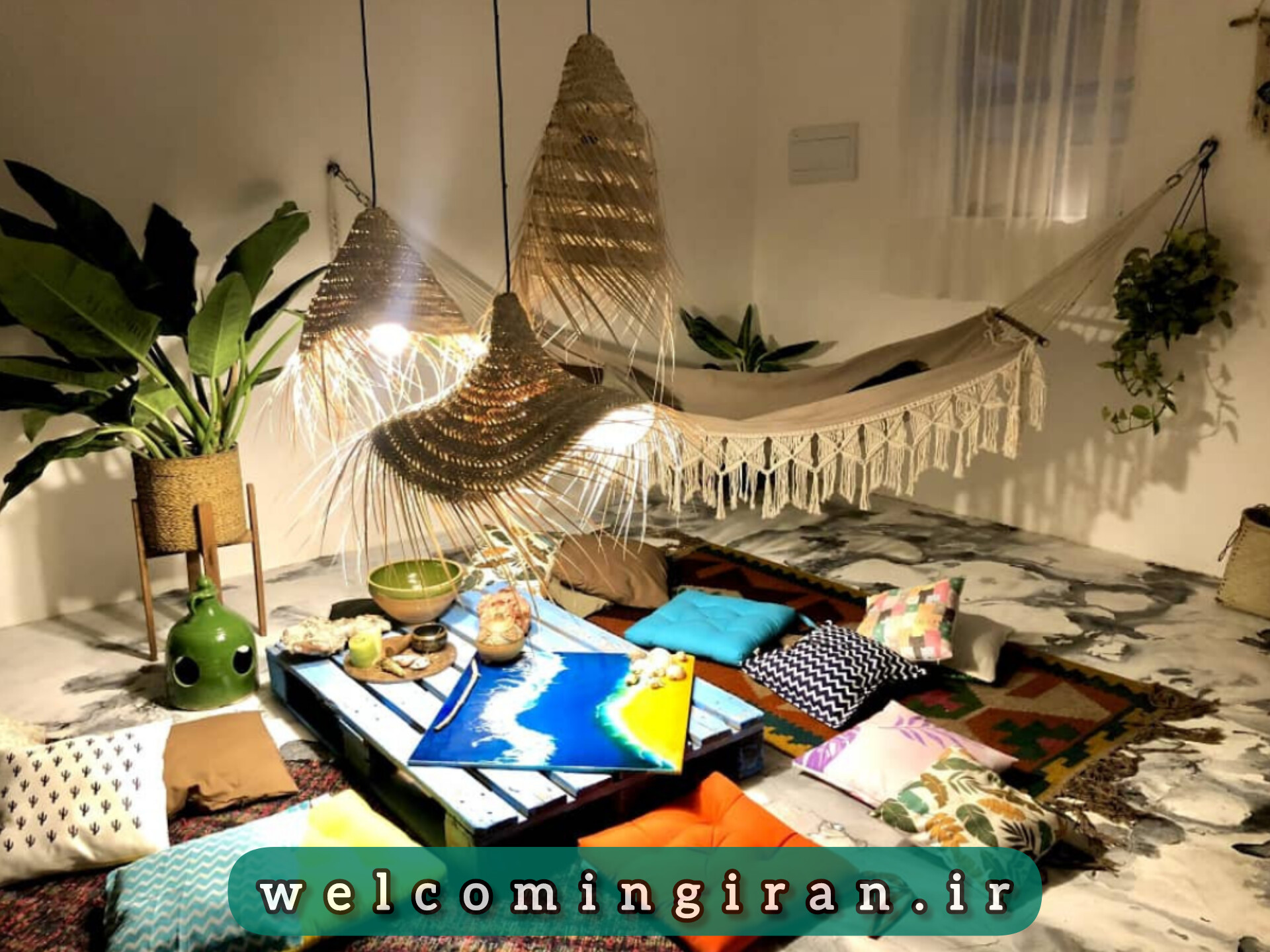 اقامتگاه خانه ماه هرمز