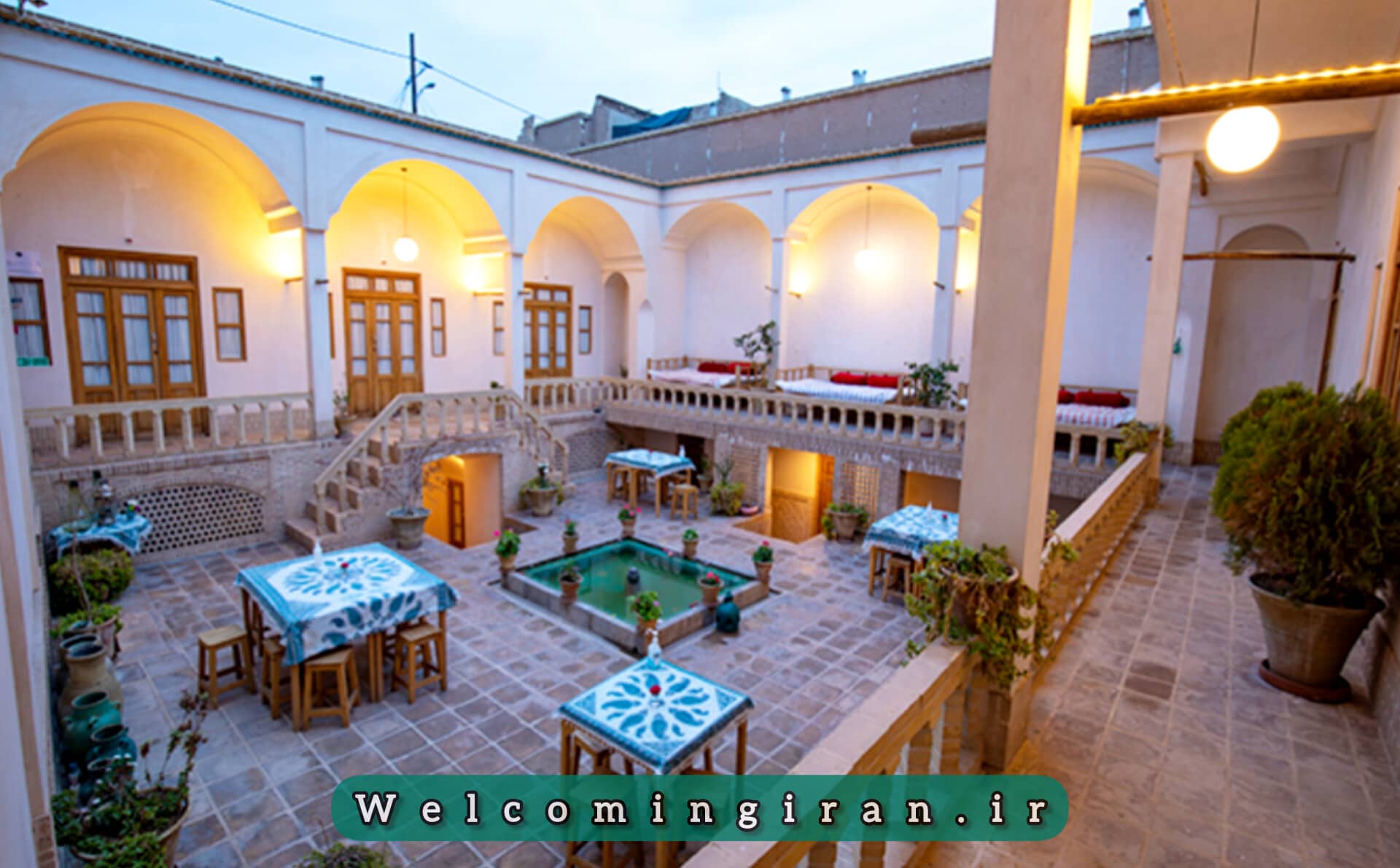 اقامتگاه سنتی کاشانه روشن کاشان