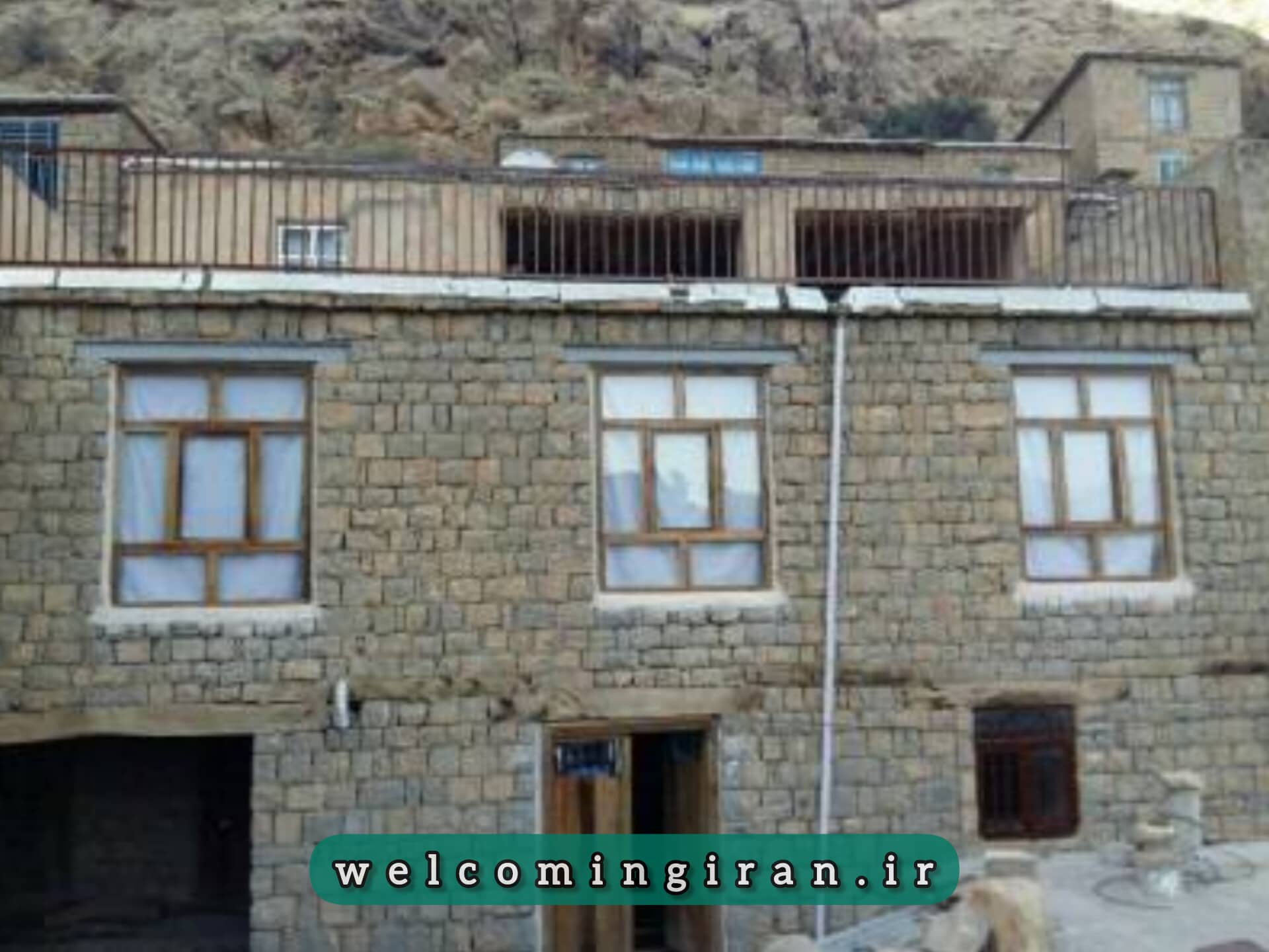 اقامتگاه بومگردی اقامتگاه هه نار کرمانشاه