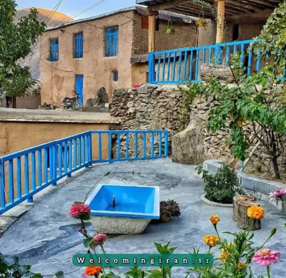 اقامتگاه بومگردی ژین کردستان